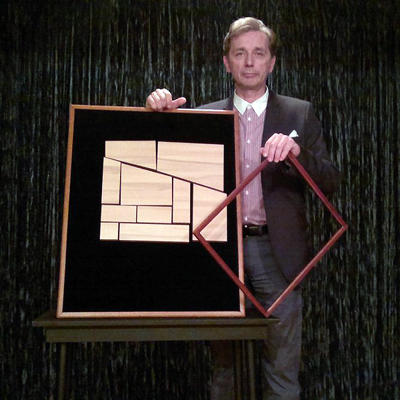 GIANT PUZZLE ILLUSION