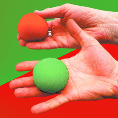 COLOR CHANGING SPONGE BALL - Bizzaro