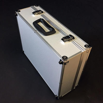 FLOATING TABLE - Dirk Losander