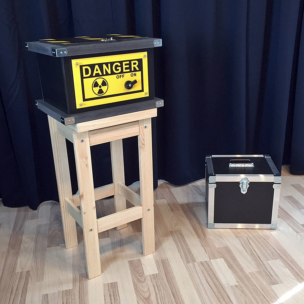 DANGER BOX ILLUSION