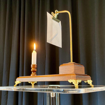 THE WANDERING CANDLE