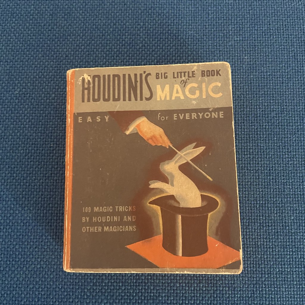 HOUDINI´S BIG LITTLE BOOK OF MAGIC
