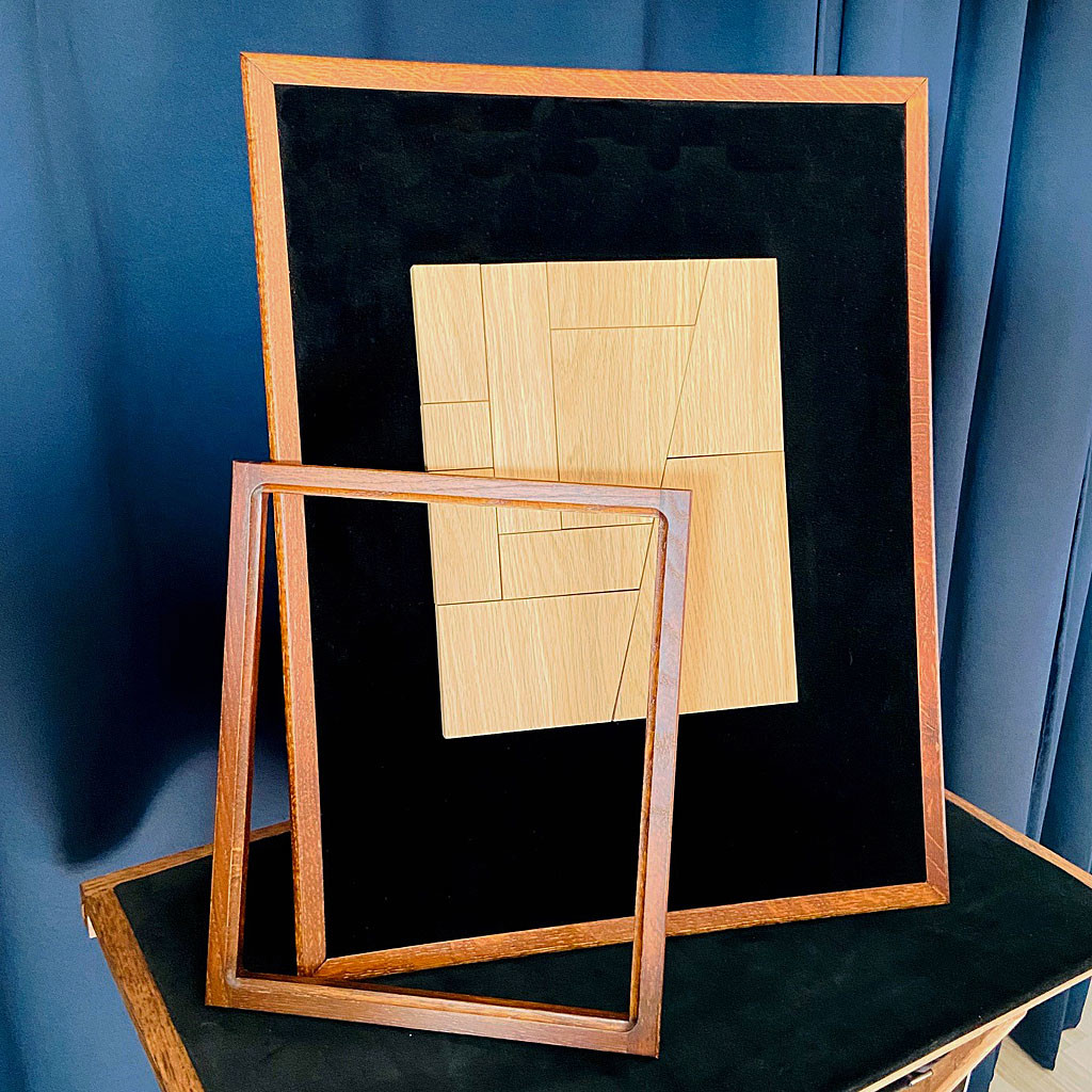 PARLOUR PUZZLE ILLUSION