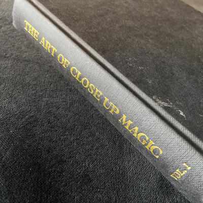 THE ART OF CLOSE-UP MAGIC - Vol 1. - Lewis Ganson