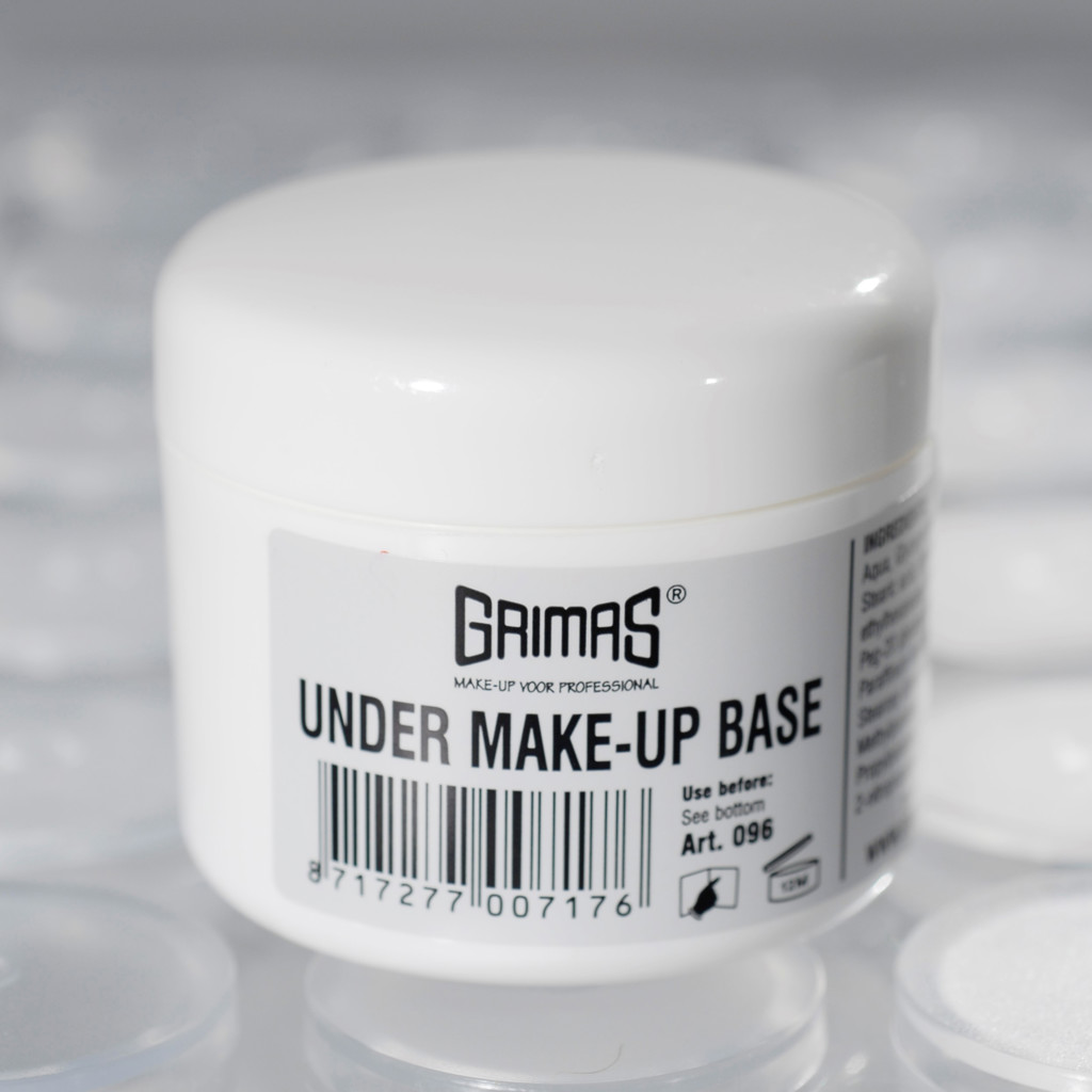 UNDER MAKE-UP BASE