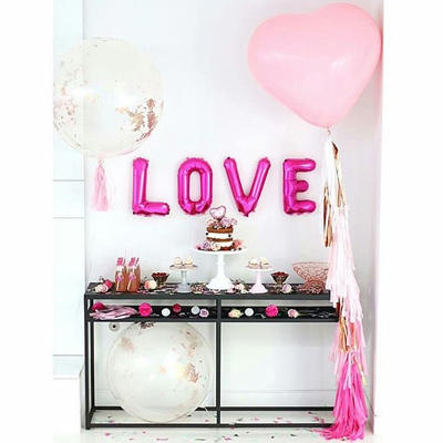 BALLOON LETTER V - 40 cm.