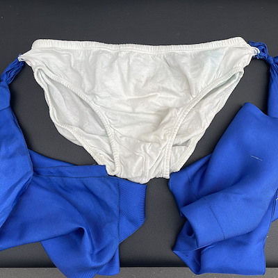 PANTS BETWEEN