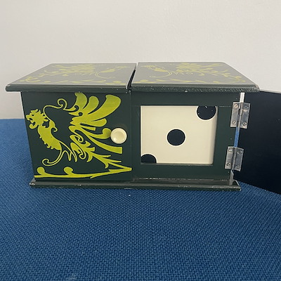 DIE BOX - Tricks Co. 