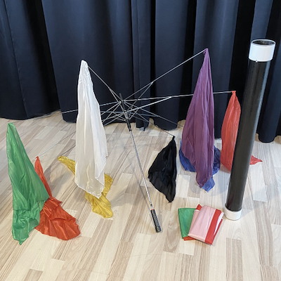 CLASSIC UMBRELLA ILLUSION