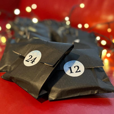 PEGANI's PLAYING CARD CALENDAR