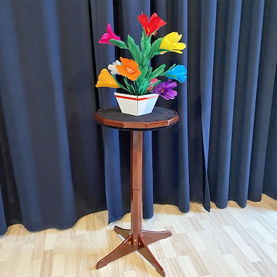 ELECTRONIC VANISHING BOUQUET AND VASE