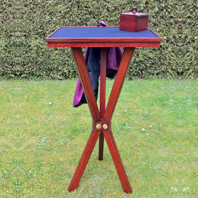 TRINITY FLOATING TABLE - Dirk Losander