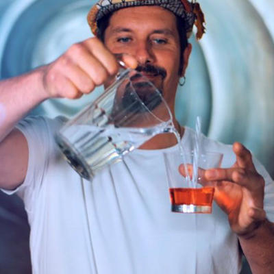 FREE DRINKS - Peter Kamp