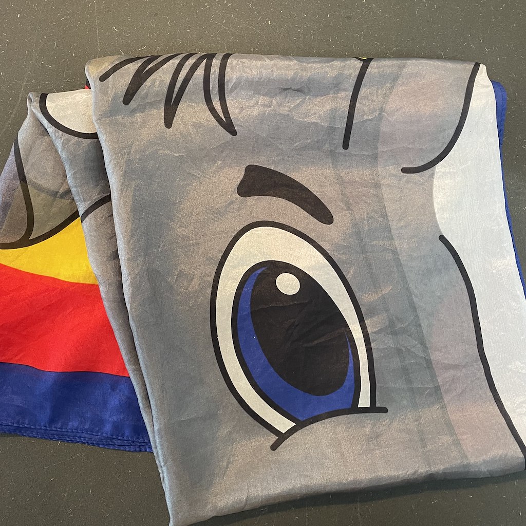 TA-DAH SILK ELEPHANT