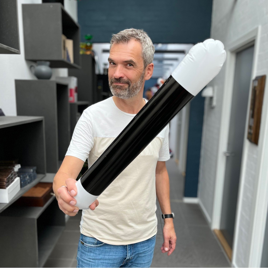 INFLATABLE JUMBO WANDS - Silly Billy