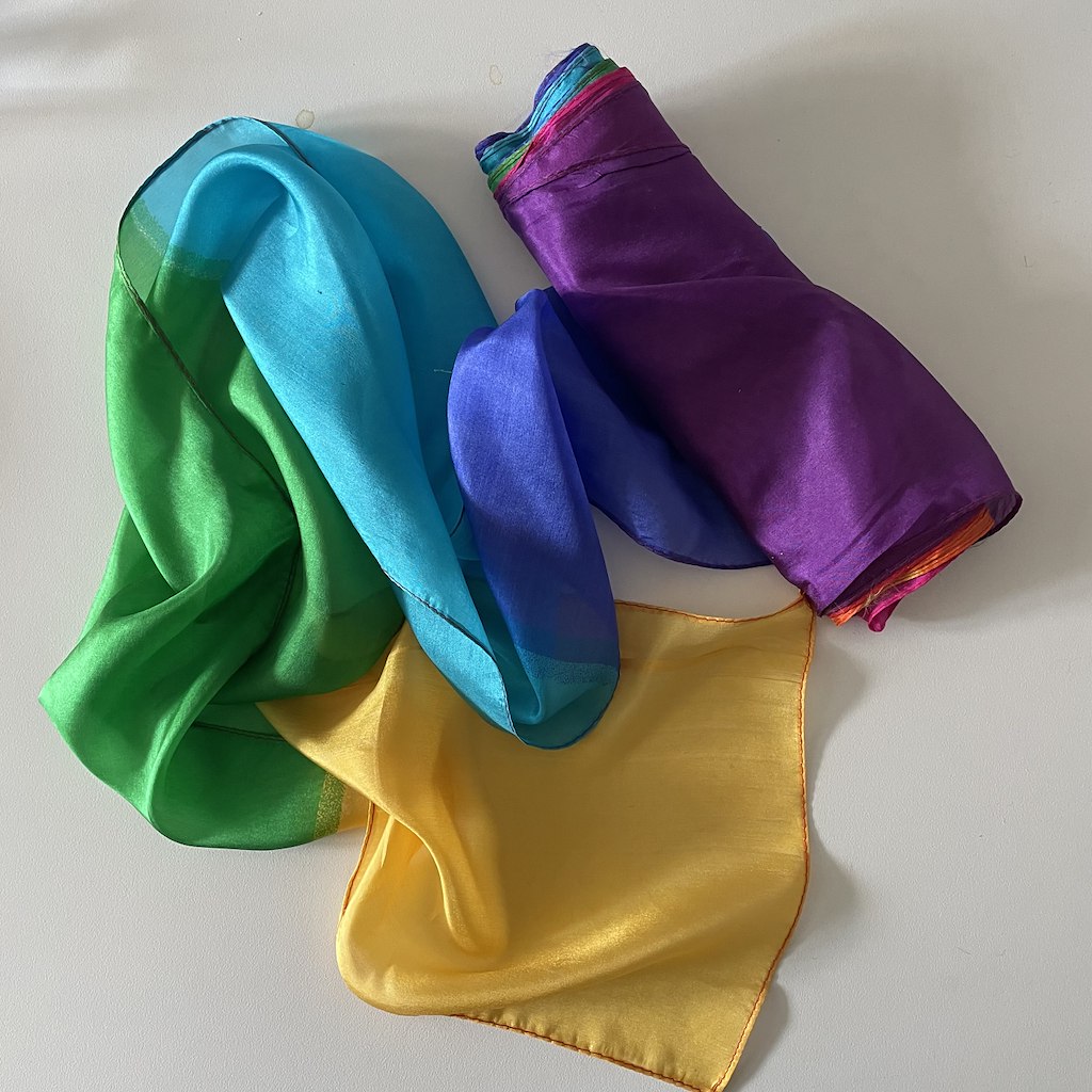MULTI COLOUR SILK STREAMER - 15 x 1000 cm.