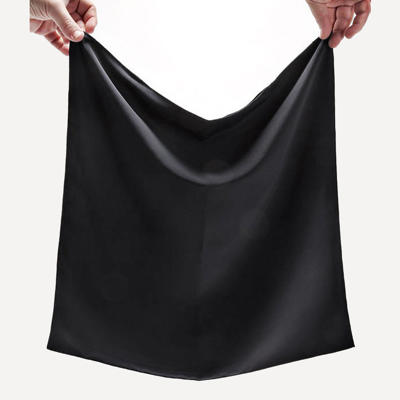 DEVIL'S HANDKERCHIEF