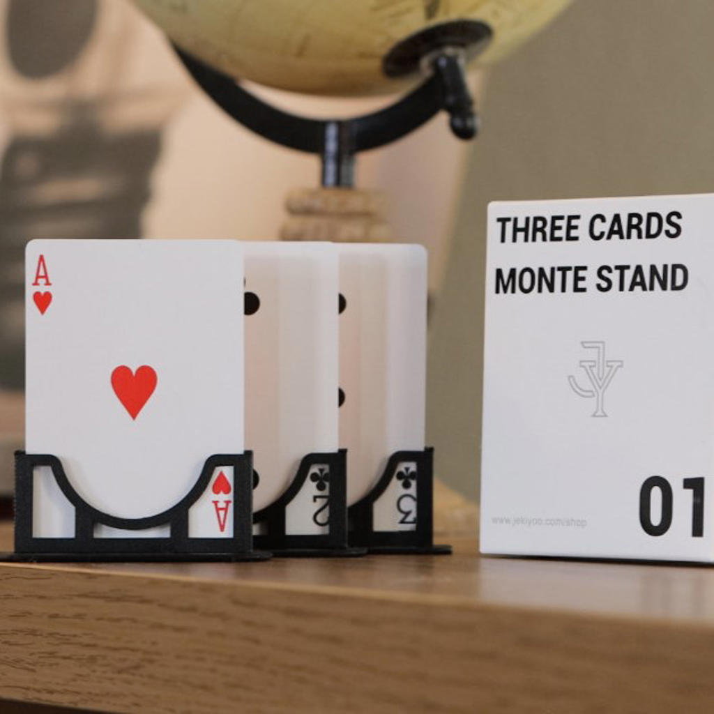 THREE CARDS MONTE STAND - Jeki Yoo