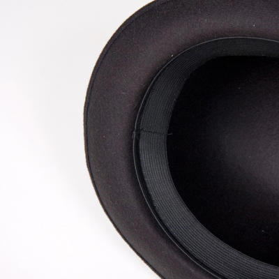 BLACK FELT TOP HAT