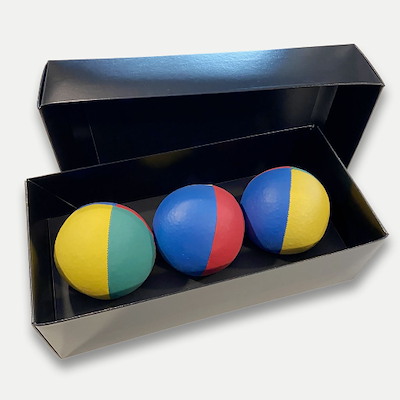 GIFT BAG WITH 3 JUGGLING BALLS