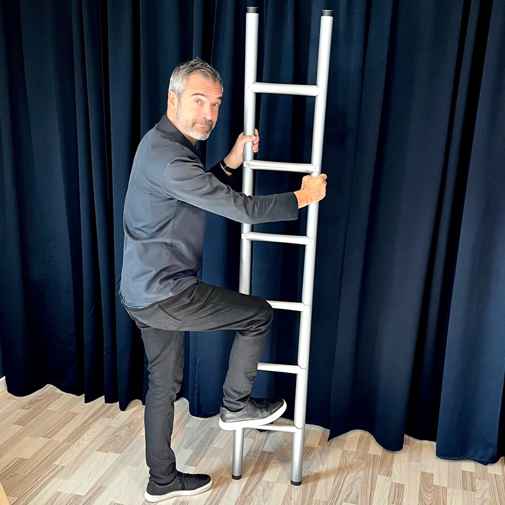 APPEARING LADDER - Farinto Magic