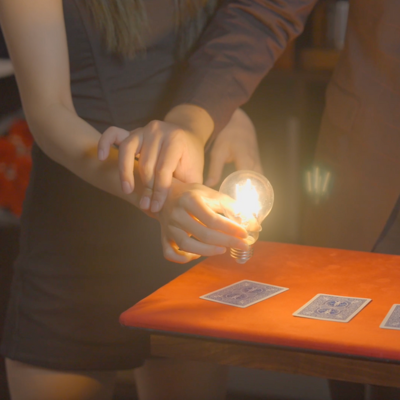 SHINE 3.0 - The ultimate Magic Light Bulb