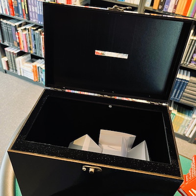 BLACK DOUBLE SWITCH BOX