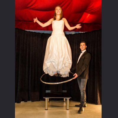 P.L.G. - PORTABLE LEVITATION GIMMICK