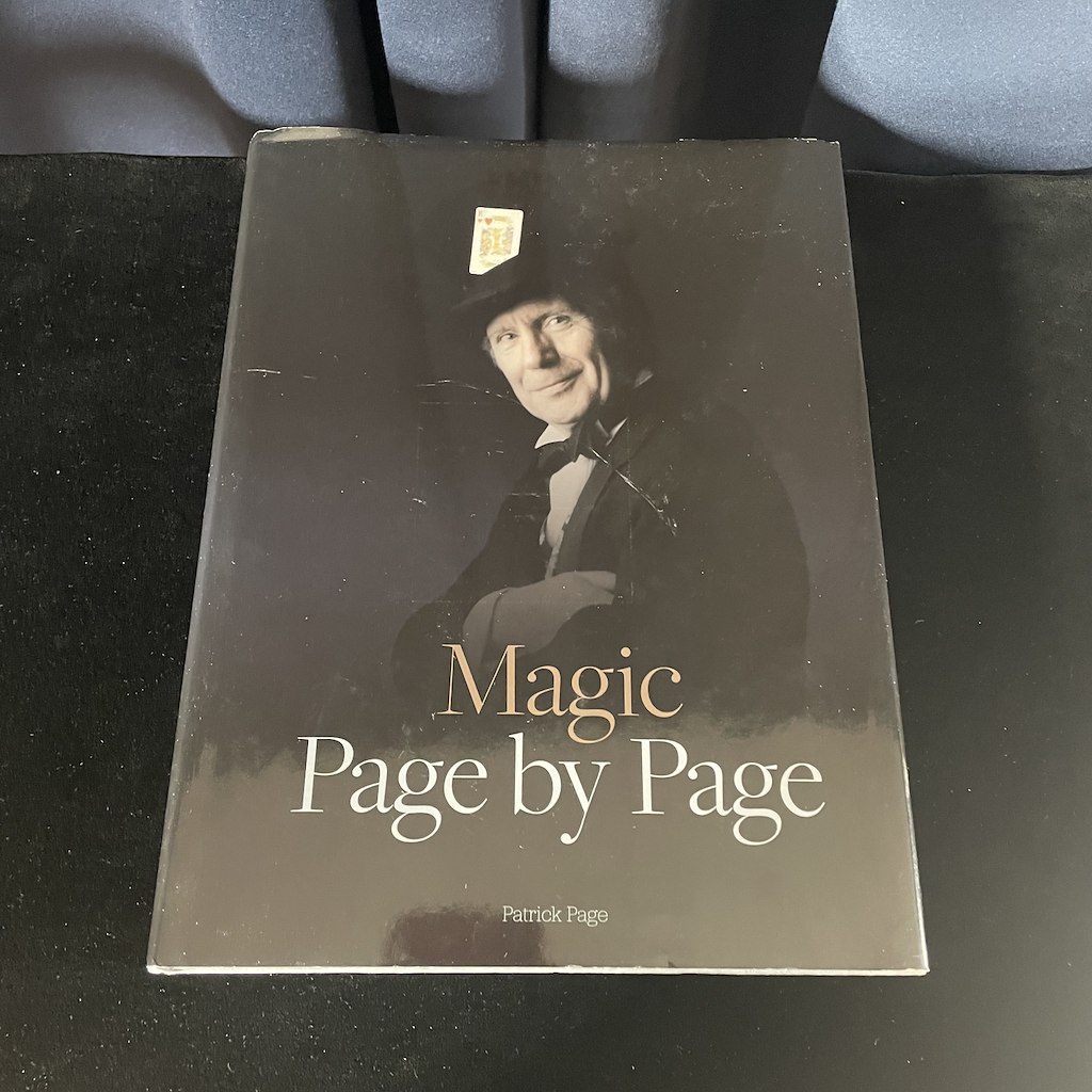 MAGIC PAGE BY PAGE - Patrick Page