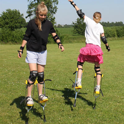 YELLOW ACTOY STILTS - 8-13 years