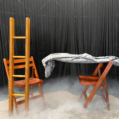 MODERN CHAIR SUSPENSION - Thomas Moore