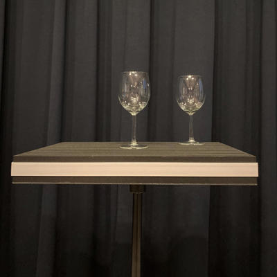 GLASS BREAKING TABLE