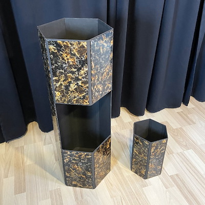 LUPIN'S CABINET TABLE SET