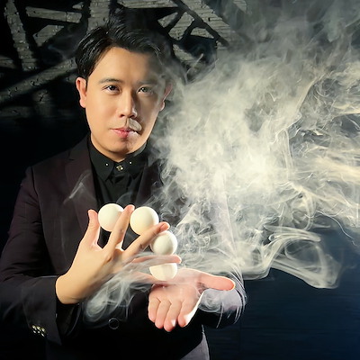 ULTRA SMOKE - Bond Lee & Wenzi