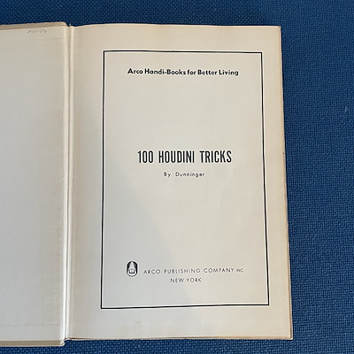 ARCO HANDI-BOOKS 100 HOUDINI TRICKS - Dunninger