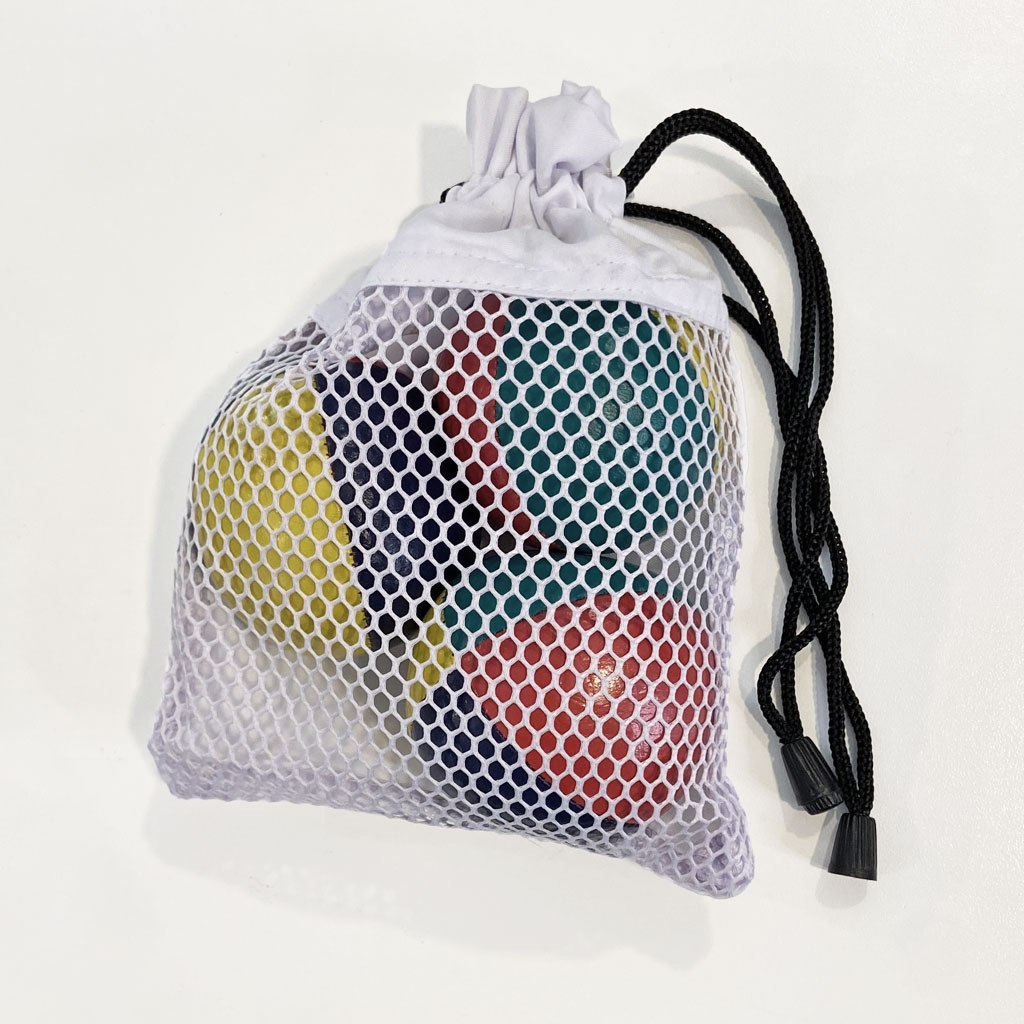 GIFT BAG WITH 3 JUGGLING BALLS